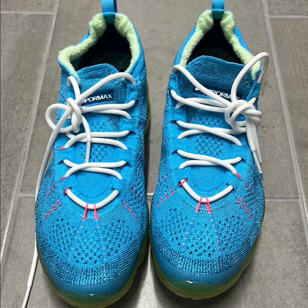 Nike Blue and Green Vapormax Sneakers